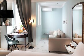 Hellenic Hospitality House