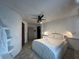 Big Boys' Bed & Burger