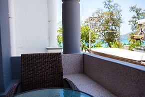 Big Boys' Bed & Burger