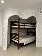 Big Boys' Bed & Burger