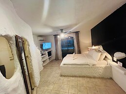 Big Boys' Bed & Burger