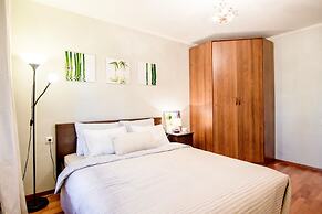 Funny Dolphins Apartments Kurskaya