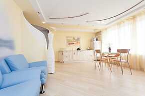 LUXKV Apartment on Bibliotechnaya