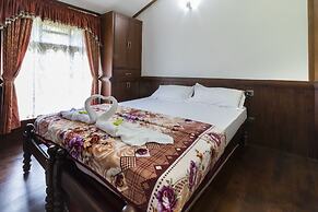 GuestHouser 3 BHK Houseboat 1b08