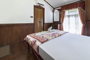 GuestHouser 3 BHK Houseboat 1b08