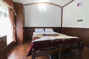 GuestHouser 3 BHK Houseboat 1b08