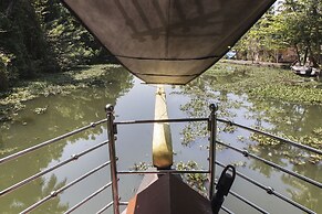 GuestHouser 3 BHK Houseboat 1b08