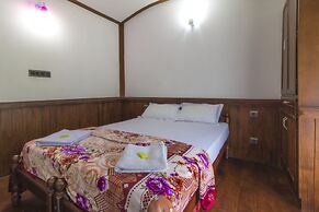 GuestHouser 3 BHK Houseboat 1b08