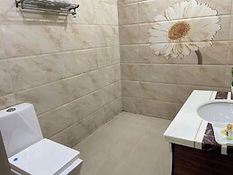 Hotel Mansarover Paradise