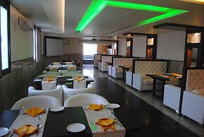 Hotel Mansarover Paradise