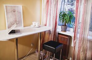 Funny Dolphins Apartments Taganskaya