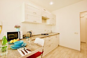 LUXKV Apartment on Nikoloyamskiy 3A