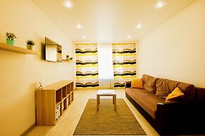 LUXKV Apartment on Nikoloyamskiy 3A