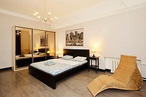LUXKV Apartment on Zemlyanoy Val 52