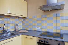 LUXKV Apartment on  Druzhinnikovskaya