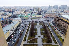 LUXKV Apartment on Kudrinskaya Square