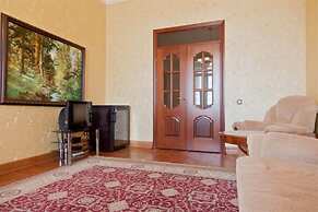 LUXKV Apartment on Kudrinskaya Square