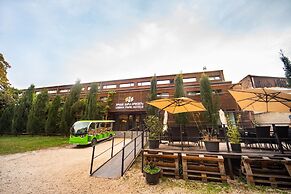 Urban Park Hotel
