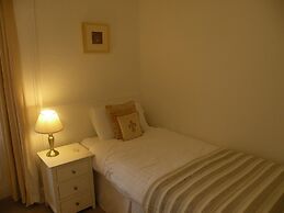 Thistle House Guest House