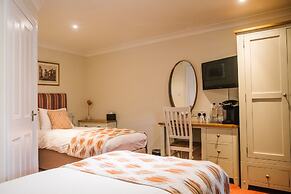 The Old Fourpenny Shop Hotel