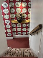 The Old Fourpenny Shop Hotel
