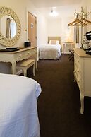 The Old Fourpenny Shop Hotel