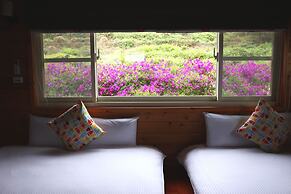 Sitou Flora's House B&B