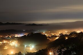 Sitou Flora's House B&B