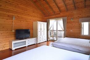 Sitou Flora's House B&B