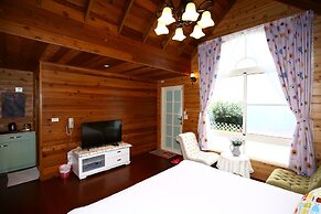 Sitou Flora's House B&B