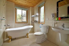 Sitou Flora's House B&B