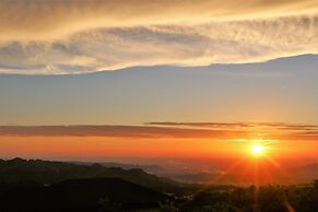 Sitou Flora's House B&B