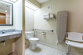 Quality Inn & Suites Southport