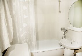 Funny Dolphins Apartments Rusakovskaya