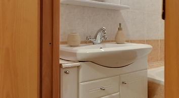 Apartments on Kovenskiy 2