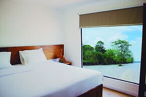 Jungle Experiences La Perla