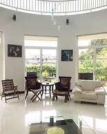 Crystal Cameron Highlands