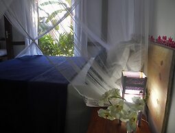 Ouro Sobre Azul Apart Hotel