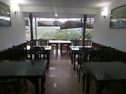 Hotel Hill View