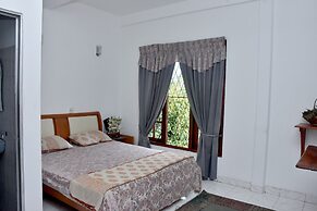 Hotel Hill View