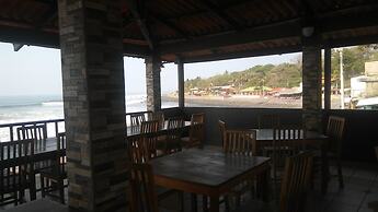 Punta Roca Surf Resort