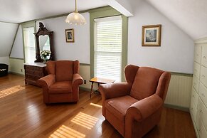 The Bidwell House