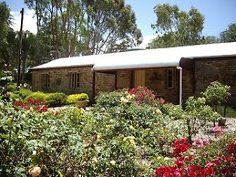 1860 Wine Country Cottages