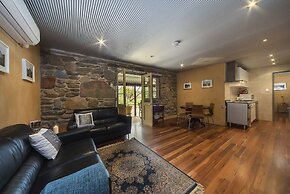 1860 Wine Country Cottages