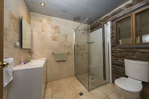 1860 Wine Country Cottages