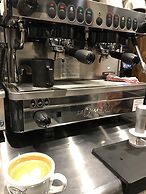 Chillulu Coffee & Hostel