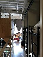 Chillulu Coffee & Hostel