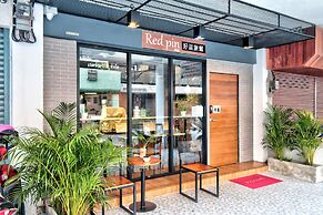 Red Pin Inn