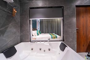 Treebo Winter Town Venna Lake