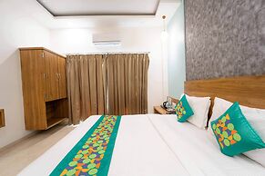 Treebo Winter Town Venna Lake